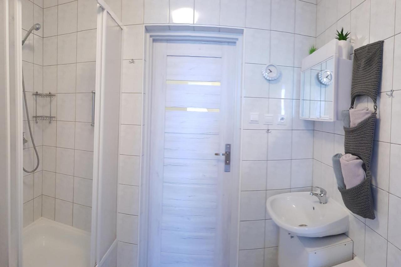 Apartament Z Garazem W Kolobrzegu Apartment Luaran gambar