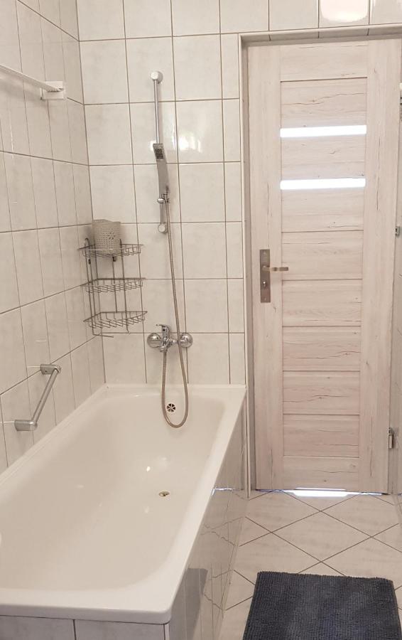 Apartament Z Garazem W Kolobrzegu Apartment Luaran gambar